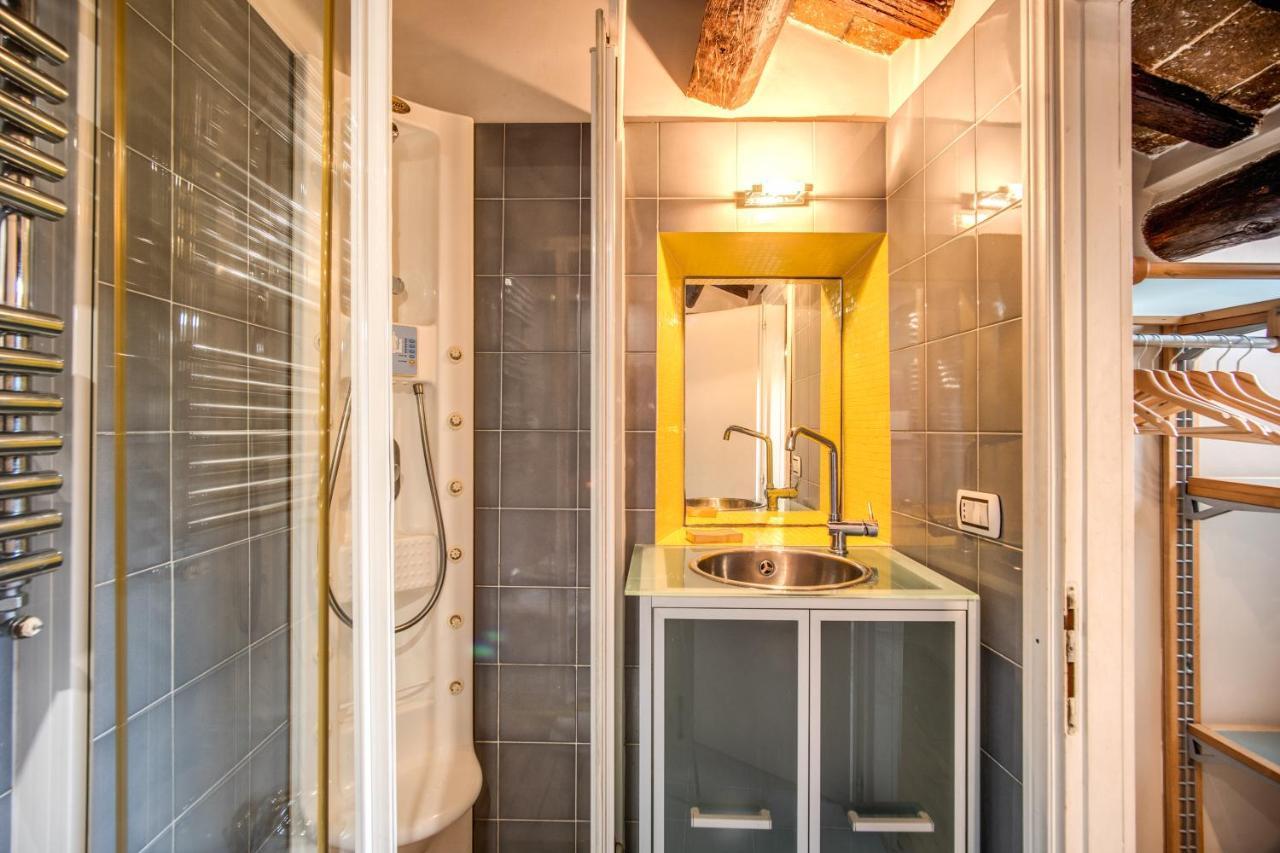 Italianflat- Alla Fontana Di Trevi Rom Eksteriør billede