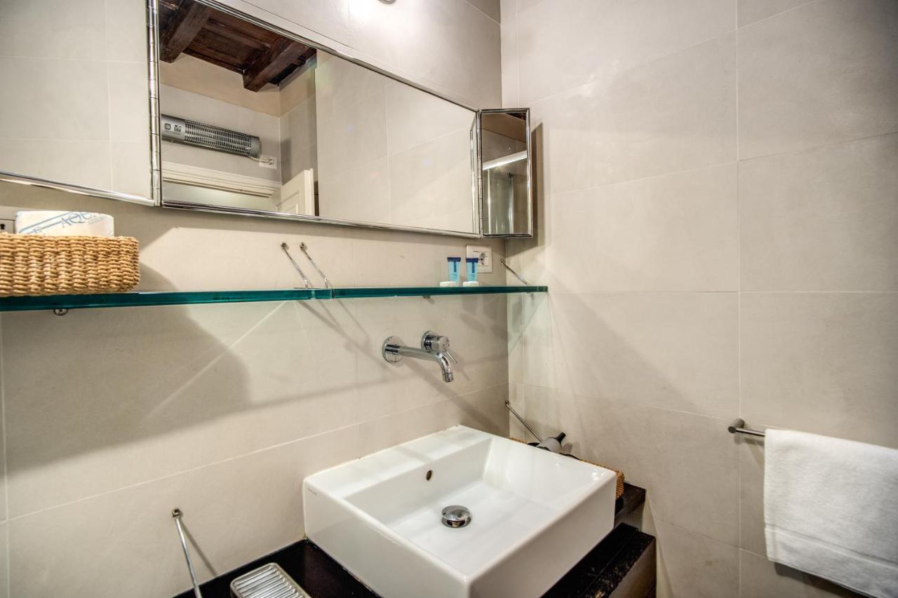 Italianflat- Alla Fontana Di Trevi Rom Eksteriør billede