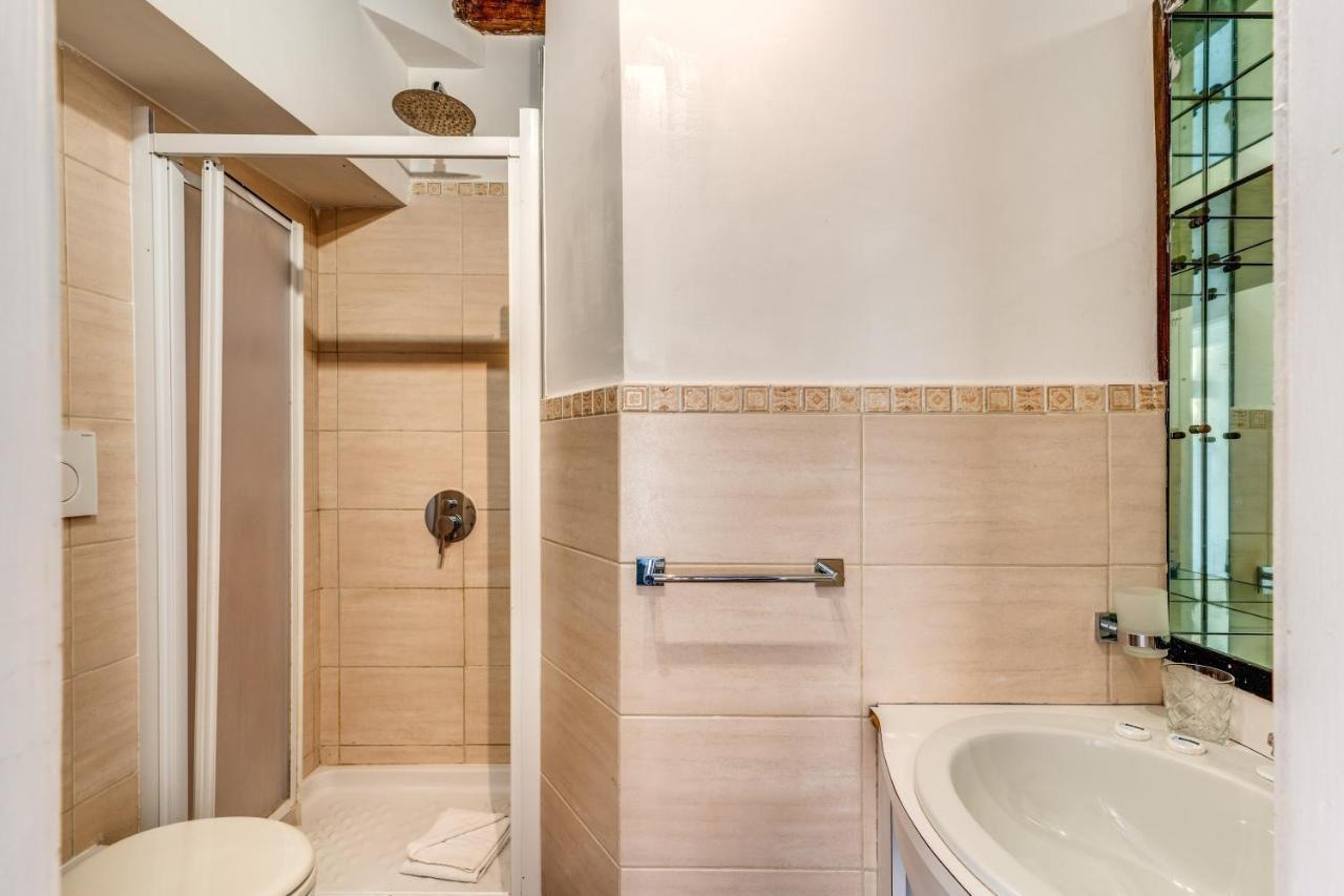 Italianflat- Alla Fontana Di Trevi Rom Eksteriør billede