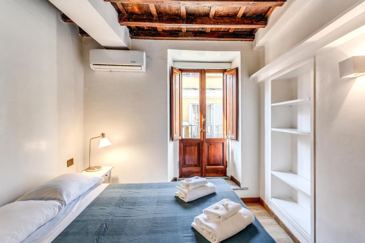 Italianflat- Alla Fontana Di Trevi Rom Eksteriør billede